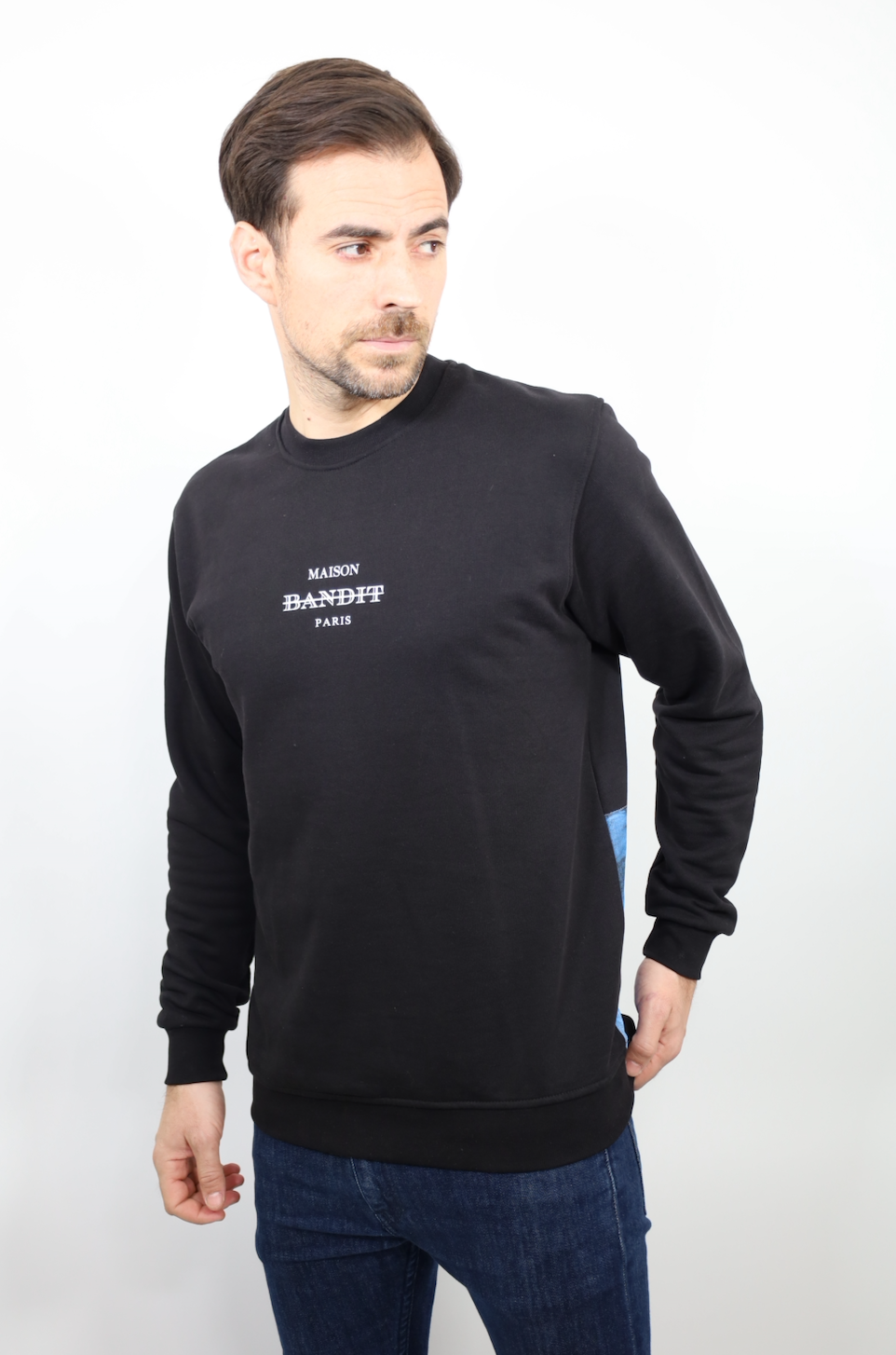 Sweatshirt "Zodiac Odyssey" – Aventure Zodiaque-Noir